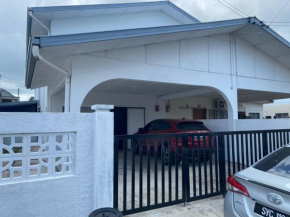 Akira’s Homestay Semporna